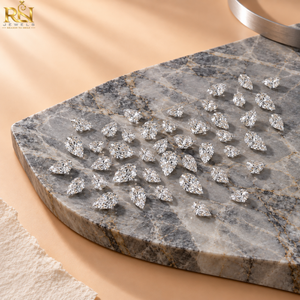 Diamant sculpté en forme de poire de 13,50 carats, cultivé en laboratoire, avec un éclat brillant |   Proportions élégantes et sur mesure avec tailles adaptables - Product Image 1