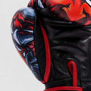 Gants de boxe professionnels en cuir légers et imperméables à doigts entiers, design démon personnalisé, rouge et noir, pour sparring et Muay Thai, à lacets - Product Image 3