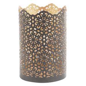 Portavelas Cilíndrico Dorado Aura Piece con Diseño Floral Recortado para Decoración del Hogar, Linterna de Acero Duradera - Product Image 1