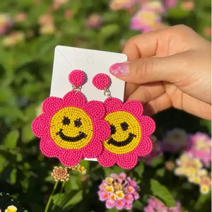 Pendientes Bordados a Mano con Motivo de Mariposa y Cuentas de Semillas, Base de Algodón Ligero, Decoraciones Navideñas Tradicionales y de Moda - Product Image 2