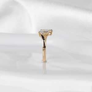 Anillo Toi Et Moi con diamantes cultivados en laboratorio, corte pera y ovalado, para mujer, oro sólido de 14 quilates, moderno, regalo de compromiso para ella y para ti. - Product Image 4
