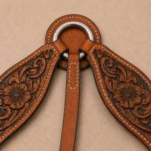 Collar de Pecho para Caballo de Cuero Marrón con Diseño Floral Bordado, Estilo Occidental, Ajuste Personalizado, Uso Ecuestre de Alta Resistencia - Product Image 2
