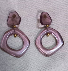 Boucles d'oreilles en résine époxy, Bijoux en résine, Boucles d'oreilles tendance en résine, Clous d'oreilles en résine, Boucles d'oreilles pendantes en résine, Boucles d'oreilles longues en résine - Product Image 4