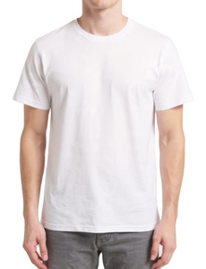 เสื้อยืดผู้ชายทรงปกติ แขนสั้น ผ้าฝ้าย 100% สกรีนโลโก้ด้านหน้า รับผลิตตามแบบ สำหรับฤดูร้อน แห้งเร็ว ไม่เป็นขุย จาก Trendy Wholesales - Product Image 3