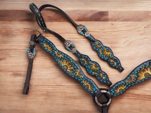 Ensemble de harnais de qualité supérieure pour cheval, en cuir véritable Western, avec collier de tête et harnais de poitrine motif tournesol, durable, léger et multifonctionnel. - Product Image 3