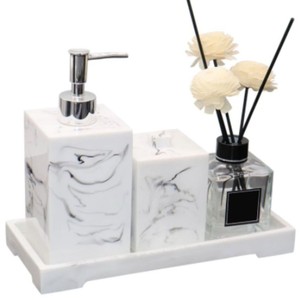 Juego de Accesorios de Baño de Resina de Tres Piezas, Moderno y de Lujo, para Hotel y Hogar, Duradero y Resistente al Polvo, con Color Personalizado - Product Image 3