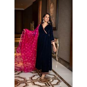 Hermoso Salwar Kameez de Poliéster - Top y Pantalón Punjabi para Fiesta con Dupatta, Talla XL - Product Image 3