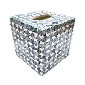 Boîte à mouchoirs en bois faite à la main avec incrustation de nacre pour la décoration de la maison - Product Image 1