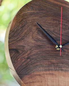 Horloge murale silencieuse en bois naturel - Product Image 2