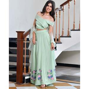Conjunto de Lehenga Choli Verde Uva XS, Estilo Indio/Pakistaní, en Organza, para Bodas - Product Image 1