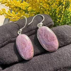 Boucles d'oreilles pendantes en argent sterling faites à la main avec purpurite, bijoux en pierres précieuses naturelles, cadeau pour femme, élégantes boucles d'oreilles pendantes - Product Image 2