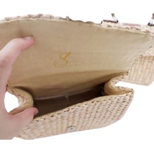 Sac en paille de jacinthe d'eau tissé à la main : Sac fourre-tout d'été avec poignée en cuir - Product Image 5