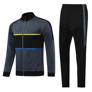 Nuevo Conjunto Deportivo Informal de 2 Piezas con Diseño Personalizado para Hombre, Traje Deportivo Ligero y Transpirable para Fútbol - Product Image 4