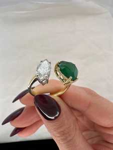 Elegante Anillo Toi et Moi de Dos Piedras con Esmeralda y Diamante para Mujer, Anillo Abierto con Esmeralda Corte Corazón y Diamante Marquise, Joyería Fina - Product Image 2