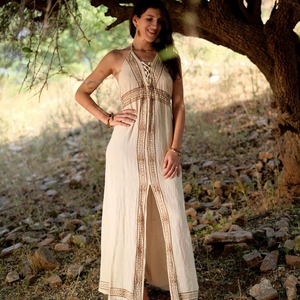 Robe maxi bohème tribale en coton brut, robe ethnique à imprimé bloc, vêtements d'été aux couleurs terreuses, tenue de vacances à la plage - Product Image 1