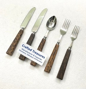 Ensemble de couverts de style nordique avec manche en résine, acier inoxydable plaqué or, vaisselle décorative pour la maison, vaisselle de table pour mariage, ensemble de couverts - Product Image 5