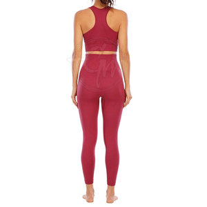 Conjunto de yoga con tela elástica y ajuste cómodo para entrenamiento y ejercicio, perfecto para entrenamiento en el gimnasio y actividades al aire libre. - Product Image 2