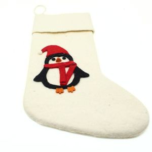 Ornement de Noël en feutre de laine en forme de pingouin, fait main, écologique, mignon, à suspendre - Product Image 2