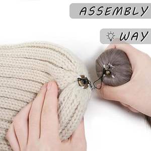 Bonnet en tricot de soie satinée personnalisé pour femme, broderie crochet, hiver, design élégant, doux et confortable - Product Image 6