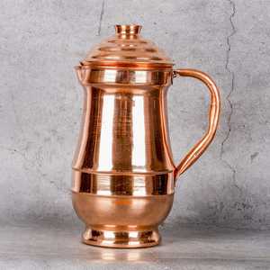 Pichet à eau en cuivre avec motif floral gravé, style vintage, poignée, grande capacité 1500 ml, pour la salle à manger, Radhe Classic Eco - Product Image 3