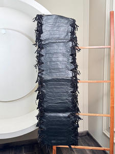 Chemin de table en patchwork en cuir de vachette fabriqué à la main Design Chevron avec pompon en cuir Décor de ferme rustique pour tables à manger et consoles - Product Image 6