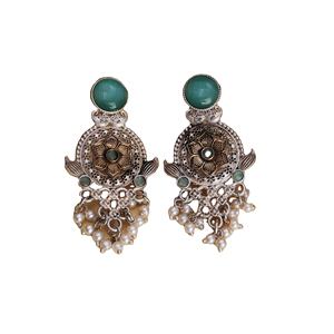 Pendientes Florales Hechos a Mano con Bisel de Latón Oxidado, Gotas de Cuarzo y Perlas, Chapado en Plata Antigua, Joyería Étnica Vintage para Mujer - Product Image 1