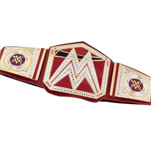 Ceinture de champion WWE rouge de qualité supérieure, design diamant, personnalisable pour les fans et les événements - Product Image 3