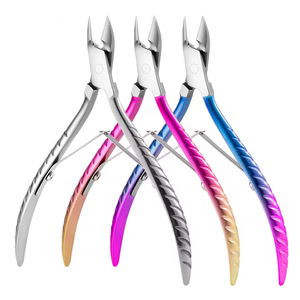Juego de cortaúñas y cortacutículas con mango trenzado de colores modernos, profesionales, afilados, de acero inoxidable, para cortar la piel muerta. - Product Image 1