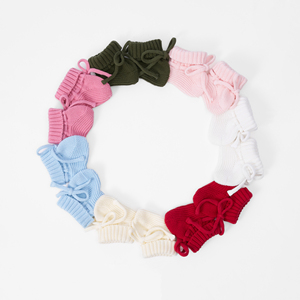 Standard <b>Thickness</b> Red 100% Cotton Casual <b>Winter</b> 0-3M Eco-Friendly Baby Knitted Booties Solid Color OEM ODM Service - Product Image 3