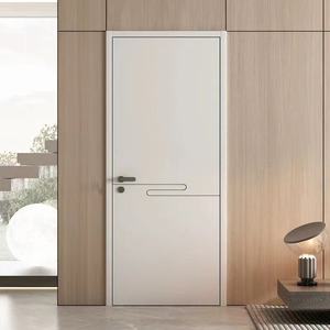 Porte composite de chambre à coucher au design minimaliste, avec bandes métalliques, en bois massif insonorisé, WPC, couleurs et tailles personnalisables - Product Image 3