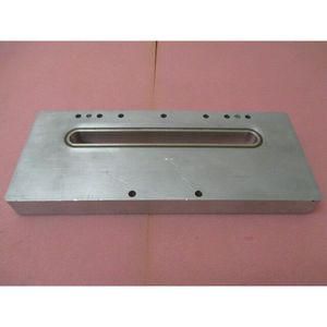 AMAT 6820-37431, Spacer Slit, 395594, 395595 - อุปกรณ์และชิ้นส่วนเซมิคอนดักเตอร์ระดับโลกที่เชื่อถือได้ - Product Image 2