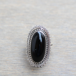 แหวนพลอยออนิกซ์สีดำรูปไข่ทรงยาวธรรมชาติ เงินแท้ 925 แหวนพลอยทำมือสำหรับเธอ - Product Image 3