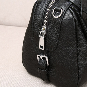 Custom Logo Cowhide Handbags for Ladies <b>Soft</b> <b>Leather</b> Fashion Shoulder <b>Bags</b> Wholesale Genuine <b>Leather</b> Women's Crossbody <b>Bags</b> - Product Image 3
