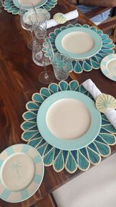 Napperon de table en raphia tressé à la main, chic et tendance, moderne, écologique, en paille, couleur sarcelle, pour restaurant haut de gamme et hôtel de villégiature, idéal pour les occasions festives - Product Image 4