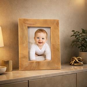 Cadre photo en résine fait main pour décoration murale avec finition naturelle et couvercle avant en verre durable pour la maison et le bureau - Product Image 2