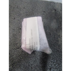 AMAT 0020-70712 ขายึดไมโครสวิตช์หน้าต่างแบบปรับเอียง - อุปกรณ์และอะไหล่เซมิคอนดักเตอร์ระดับโลกที่เชื่อถือได้ - Product Image 3