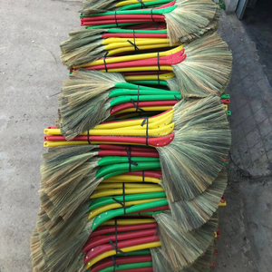 BALAI A Herbe BALAI A NETTOYER-ORIGINE VIETNAM Bâton Matériel Végétal Naturel-Extérieur 300 -350 GR 30000 Pièces 90CM - Product Image 3