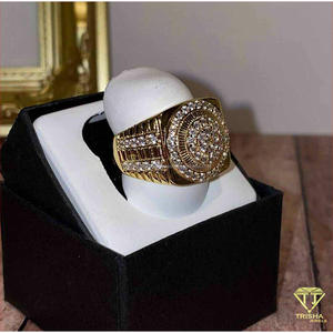 Anillo Cuadrado de Plata 925 con Diamante Cultivado en Laboratorio de Primera Calidad, Diseño con Piedra Redonda, Joyería de Alta Gama para Importadores Mayoristas - Product Image 5