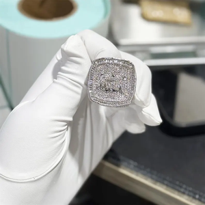 Bague Hip Hop Moissanite Iced Out, forme carrée coussin, large, en or, argent et rose gold, luxe, bling, pour hommes et femmes, look tendance - Product Image 6