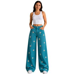 Vaqueros anchos de mujer con bordado floral en color verde azulado, de cintura alta, corte holgado, estilo baggy, pantalones de mezclilla informales para streetwear, personalizados OEM. - Product Image 1