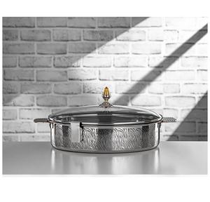 Olla redonda de acero inoxidable plateada, elegante y popular, con tapa, para servir comida caliente, ideal para bodas, fiestas y decoración del hogar. - Product Image 1