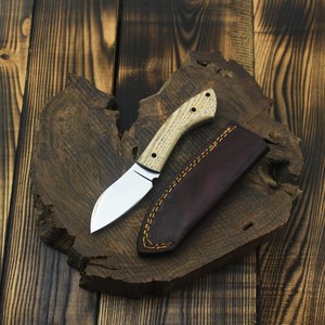 Cuchillo de Desollar de Acero de Diseño Único con Hoja Fija, Mango de Madera de Fresno, ODM OEM, Cuchillo Utilitario de Acero Integral para Bushcraft y Camping - Product Image 1
