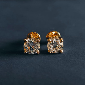 ต่างหูเพชรเม็ดเดี่ยวทรงทันสมัยทอง 14K เพชรเพาะเลี้ยง |   เครื่องประดับทำมือสำหรับผู้หญิง |   ของขวัญสำหรับงานปาร์ตี้ |   ขายส่งจากโรงงานโดยตรง - Product Image 1