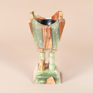 Elegante Quemador de Incienso con Incrustaciones de Ónix y Madera de Olivo, Diseño Geométrico Único con Copa Negra de Metal para Decoración Moderna del Hogar - Product Image 1