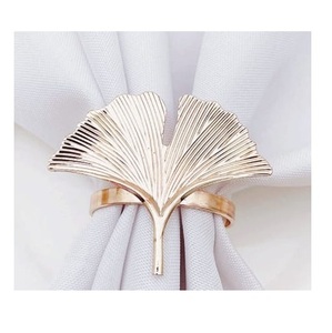 Nouvel arrivage : Anneau de serviette en métal au design élégant et luxueux, finition plaquée cuivre, pour une utilisation élégante lors des repas. - Product Image 2