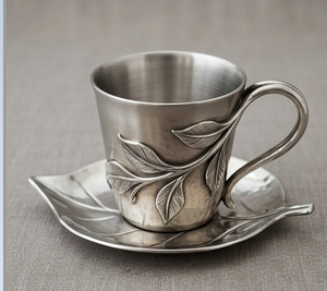 Ensemble tasse à thé et soucoupe en acier inoxydable avec poignée, tasse à café en métal à motif de feuilles en relief - Product Image 2