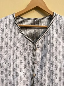Indian Handmade 100% Cotton Eco-Friendly Quilted Anti-Wrinkle Breathable Quick Dry Front Pocket <b>Covered</b> <b>Button</b> Winter Regular - Product Image 4