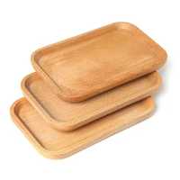 Plateau de rangement en bois rectangulaire, design de style américain, finition vernie, durable, compatible lave-vaisselle, capacité personnalisable, utilisation multi-espaces