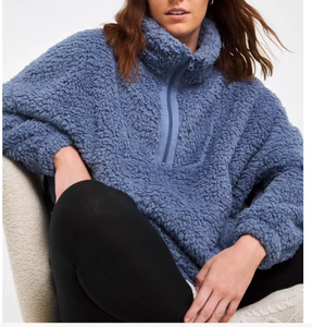 Sudadera de cuello alto extragrande de forro polar para mujer, color liso, hombros caídos, manga larga, abrigo cálido de invierno, tejido antipilling - Product Image 6