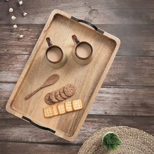 Plateau de service en bois massif, avec poignées en métal - Product Image 5